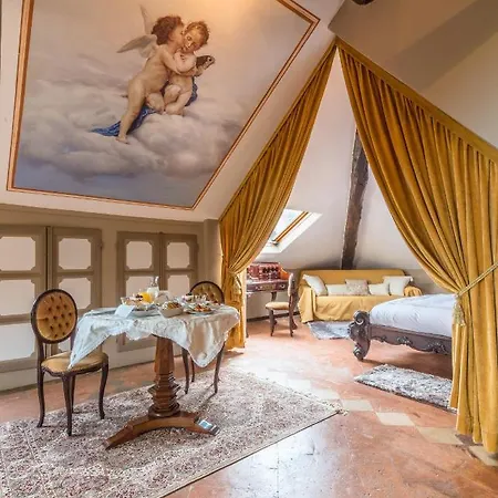 Villa The